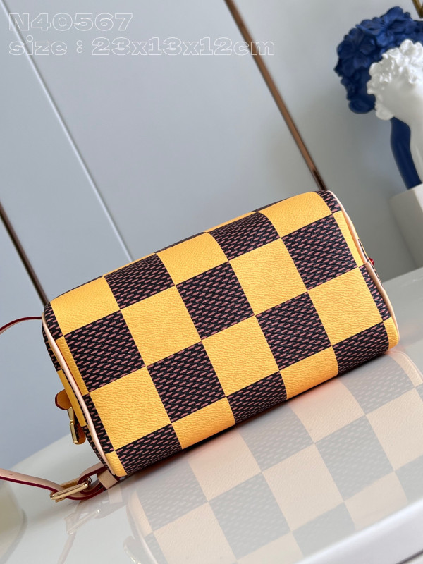 HOT SALE LOUIS VUITTON LOCKER DOPP KIT bag-23*13*12CM