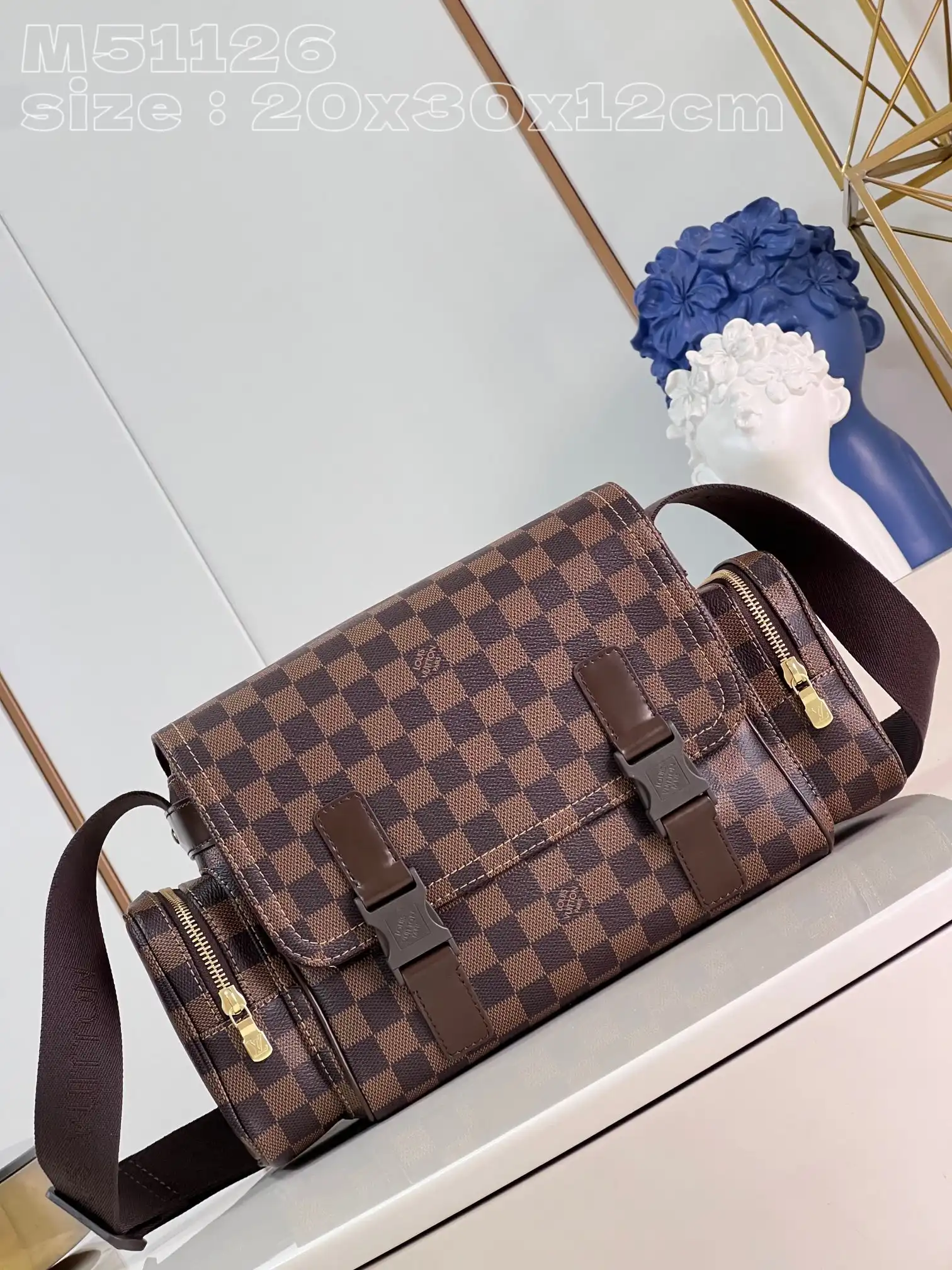 Aaa replica ru LOUIS VUITTON camera bag-20*30*12CM