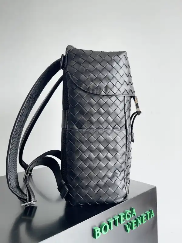 First bag ru BOTTEGA VENETA Intrecciato Backpack-38*26*15cm