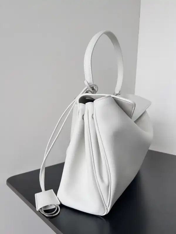 First bag ru BALENCIAGA RODEO-35*23.3*10.9CM