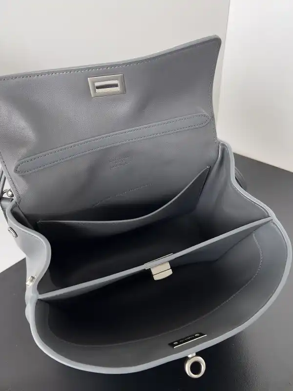 Frstbag ru BALENCIAGA RODEO-22.8*9.9*8.3CM