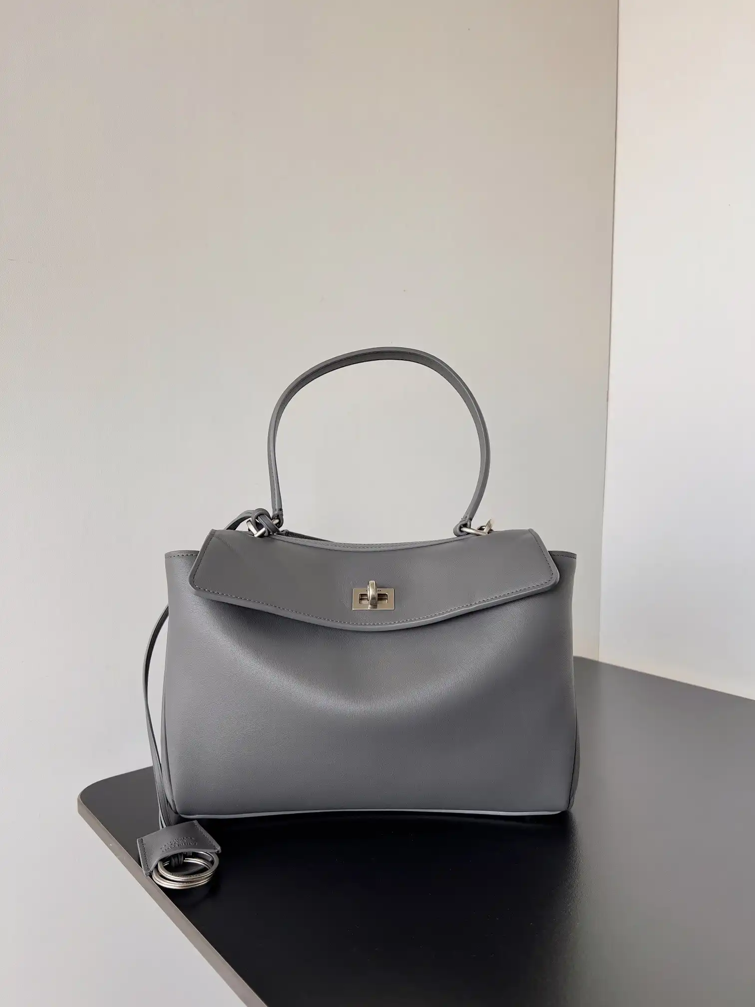 BALENCIAGA RODEO-28.9*20*9.9CM