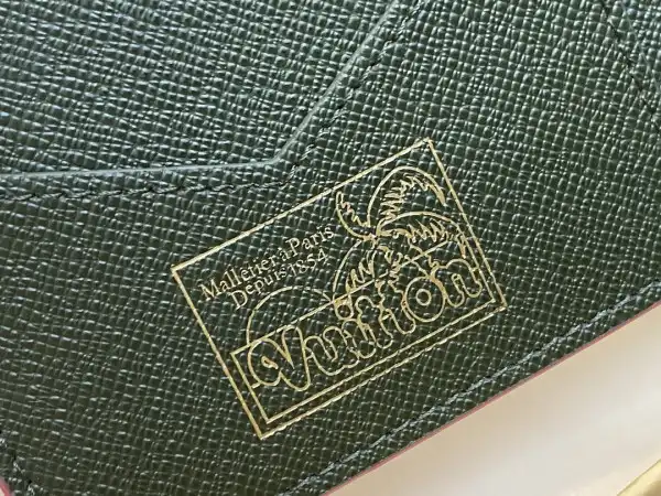 Louis Vuitton PASSPORT COVER-10*14*2.5CM