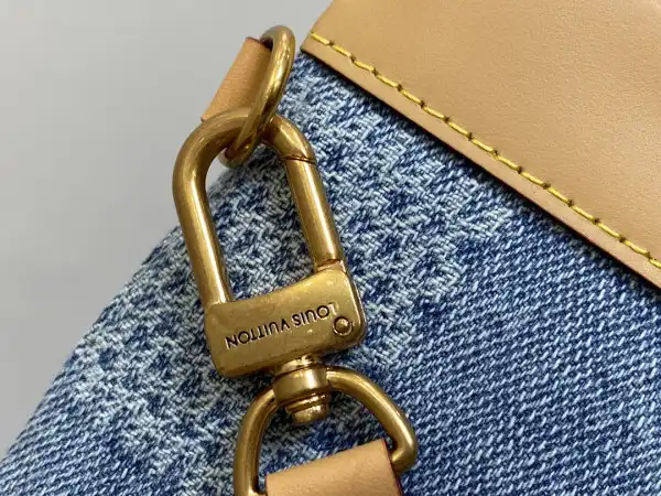 LOUIS VUITTON POCHETTE TO-GO-30*21.5*2cm