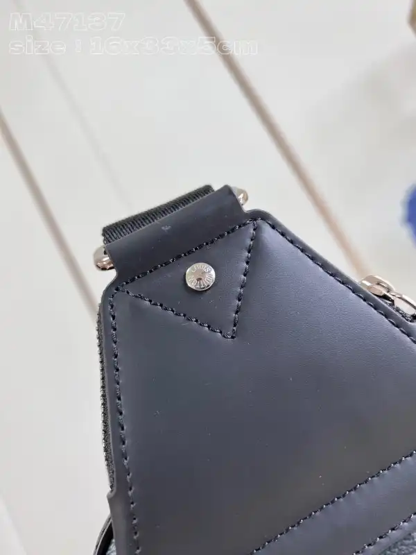 Affordable LOUIS VUITTON Avenue Slingbag-16*33*5.7CM