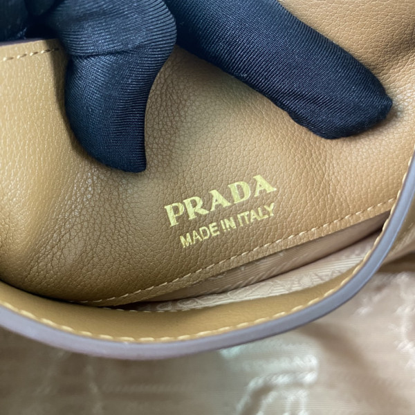 HOT SALE Prada Medium Leather Handbag-25*18.5*12.5CM