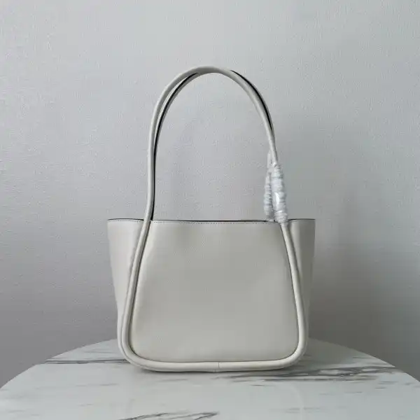 Yupoo bagsoffer Prada Medium Leather Handbag-25*18.5*12.5CM