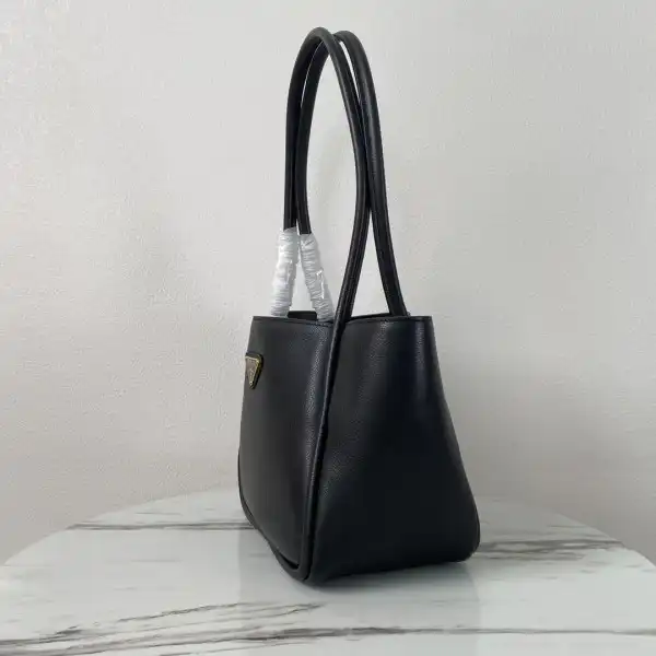 Prada Medium Leather Handbag-25*18.5*12.5CM