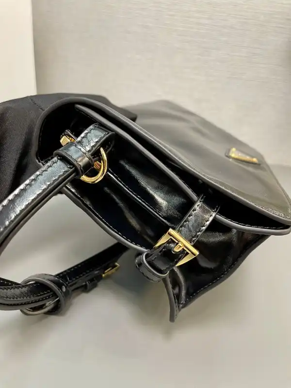 Yupoo bagsoffer Prada Messenger Bag-23*15*8.5CM