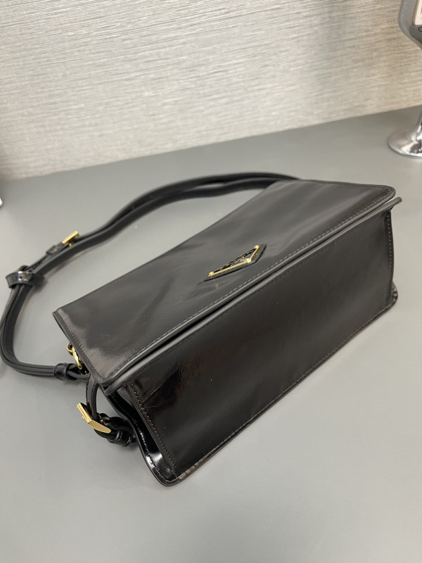 HOT SALE Prada Messenger Bag-23*15*8.5CM