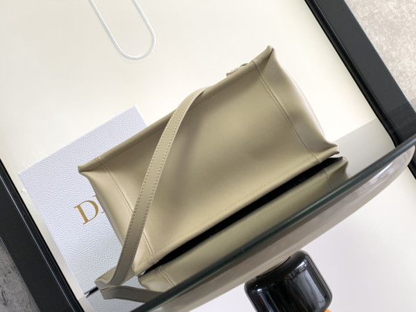 HOT SALE dior Small Tote Bags-26.5*21*14cm