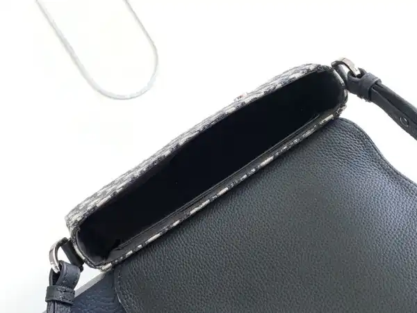 Affordable DIRO SADDLE MESSENGER BAG