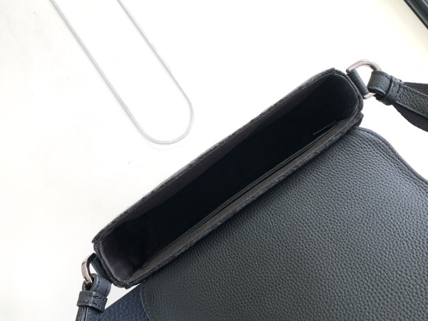 HOT SALE DIRO SADDLE MESSENGER BAG