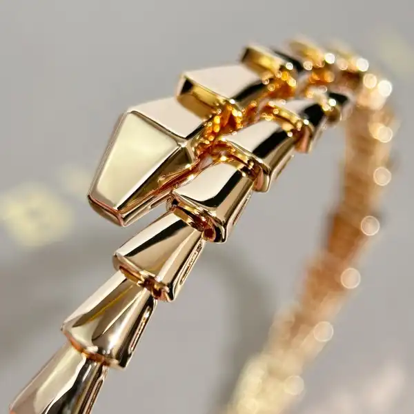 BVLGARI BRACELET