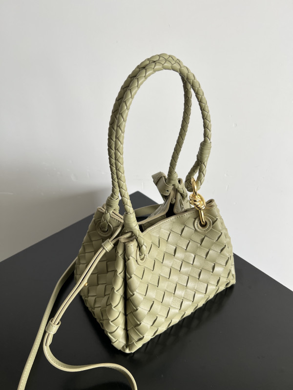 HOT SALE BOTTEGA VENETA Andiamo Parachute Small shoulder bag