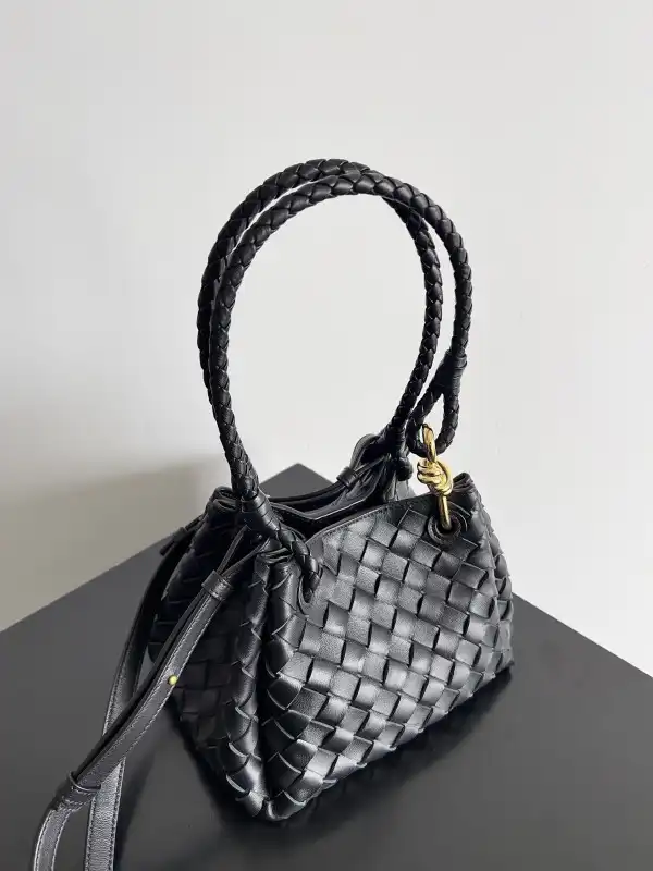 BOTTEGA VENETA Andiamo Parachute Small shoulder bag