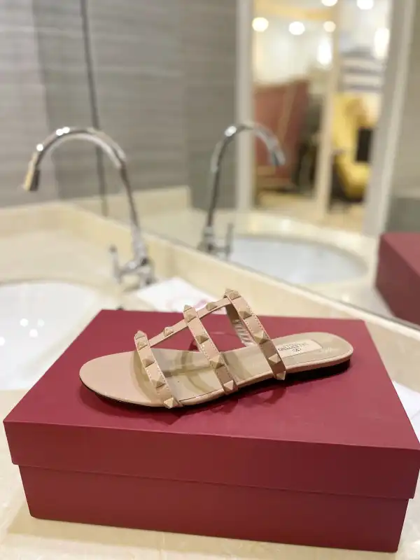 VALENTINO MULES