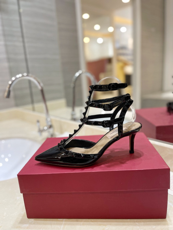 [FREE SHIPPING] VALENTINO pumps