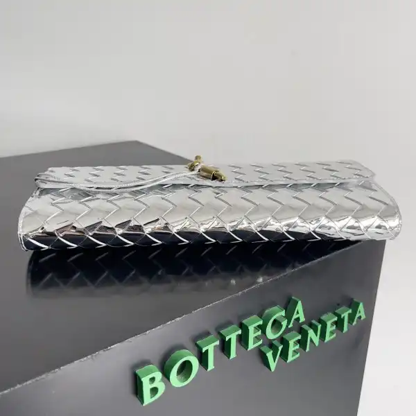 BOTTEGA VENETA Long CHANELutch Andiamo With Handle-31*13*3CM