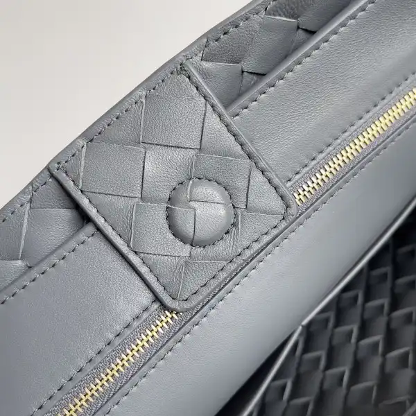 BOTTEGA VENETA MEDIUM ANDIAMO