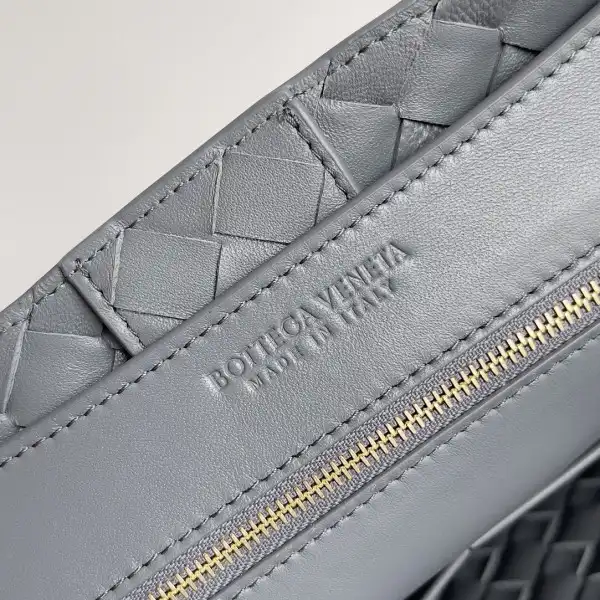 BOTTEGA VENETA MEDIUM ANDIAMO