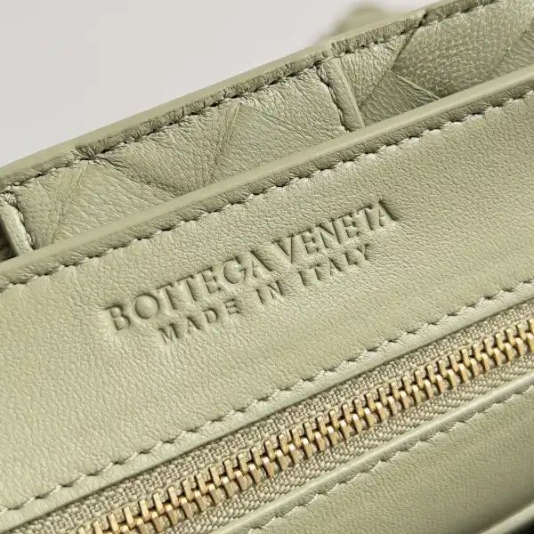 BOTTEGA VENETA MEDIUM ANDIAMO