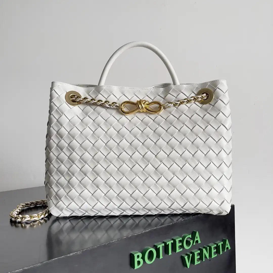 BOTTEGA VENETA MEDIUM ANDIAMO