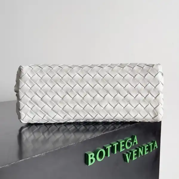 BOTTEGA VENETA MEDIUM ANDIAMO