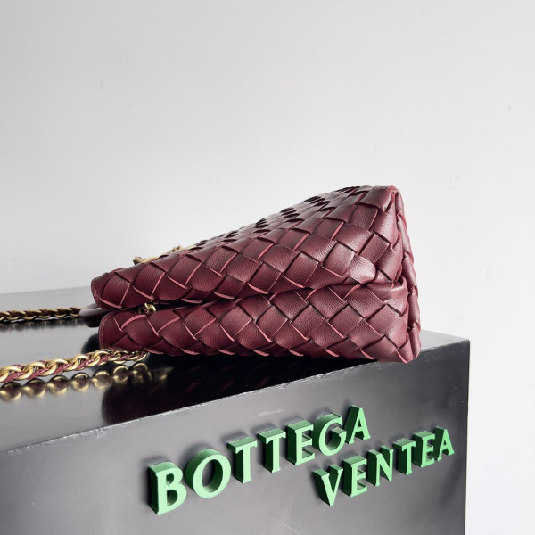 HOT SALE Bottega Veneta Small Andiamo Chain-25*22*10.5cm