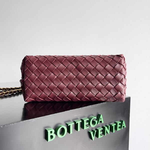 HOT SALE Bottega Veneta Small Andiamo Chain-25*22*10.5cm