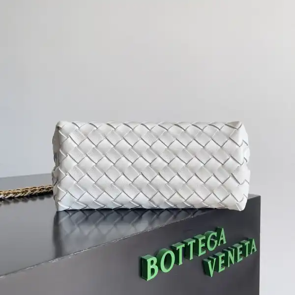 Bottega Veneta Small Andiamo Chain-25*22*10.5cm