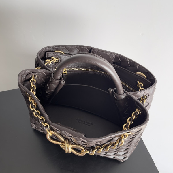 HOT SALE Bottega Veneta Small Andiamo Chain-25*22*10.5cm