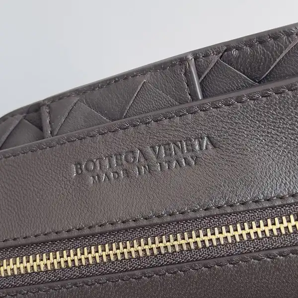 BOTTEGA VENETA MEDIUM ANDIAMO