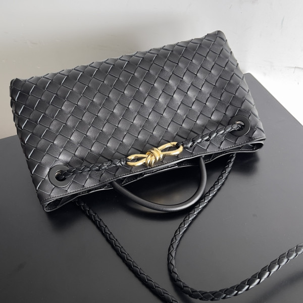 HOT SALE Bottega Veneta Small East-West Andiamo-29*10*18cm