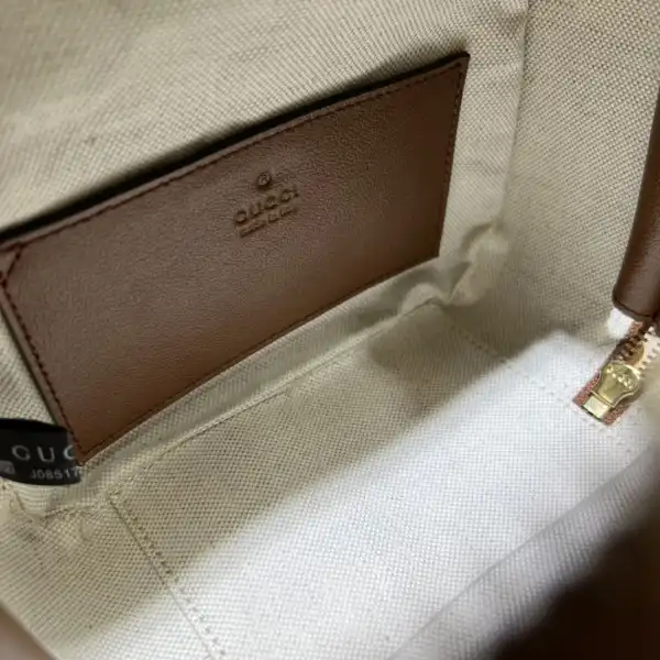 GUCCI BLONDIE TOP HANDLE BAG