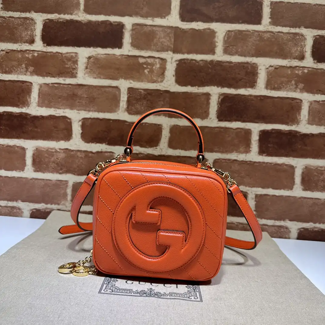 Firstbag Ru GUCCI BLONDIE TOP HANDLE BAG