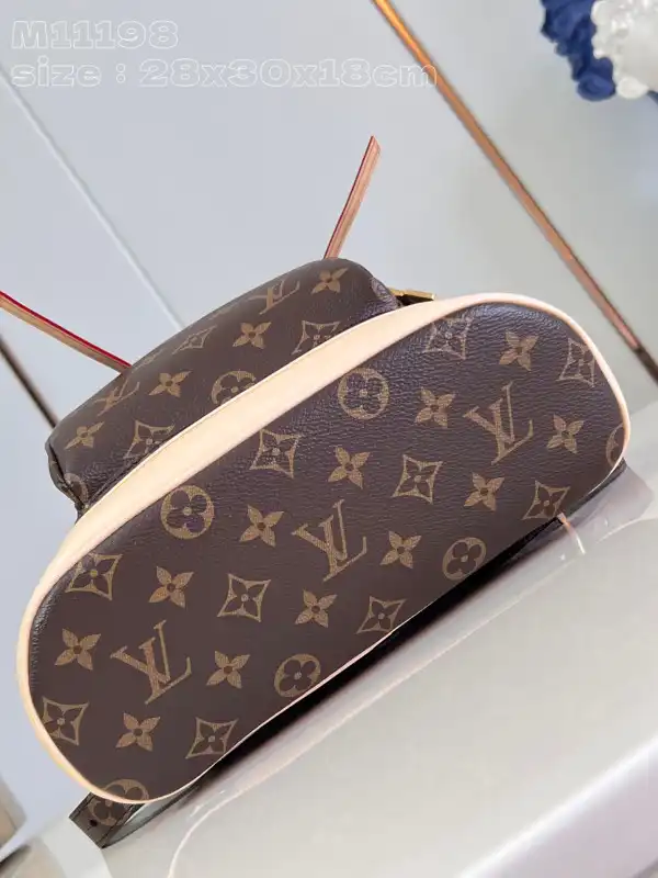 First bag ru LOUIS VUITTON MONTSOURIS PM