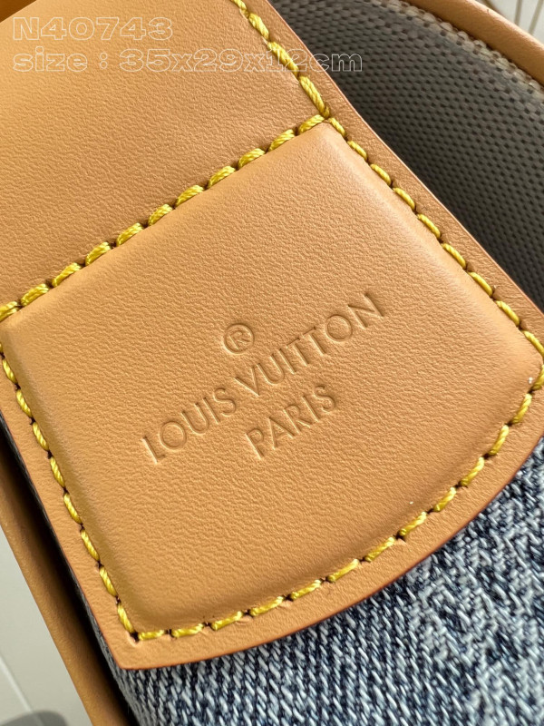 HOT SALE LOUIS VUITTON Montsouris Messenger MM