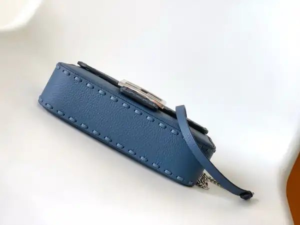 FENDI BAGUETTE-20*5*13CM