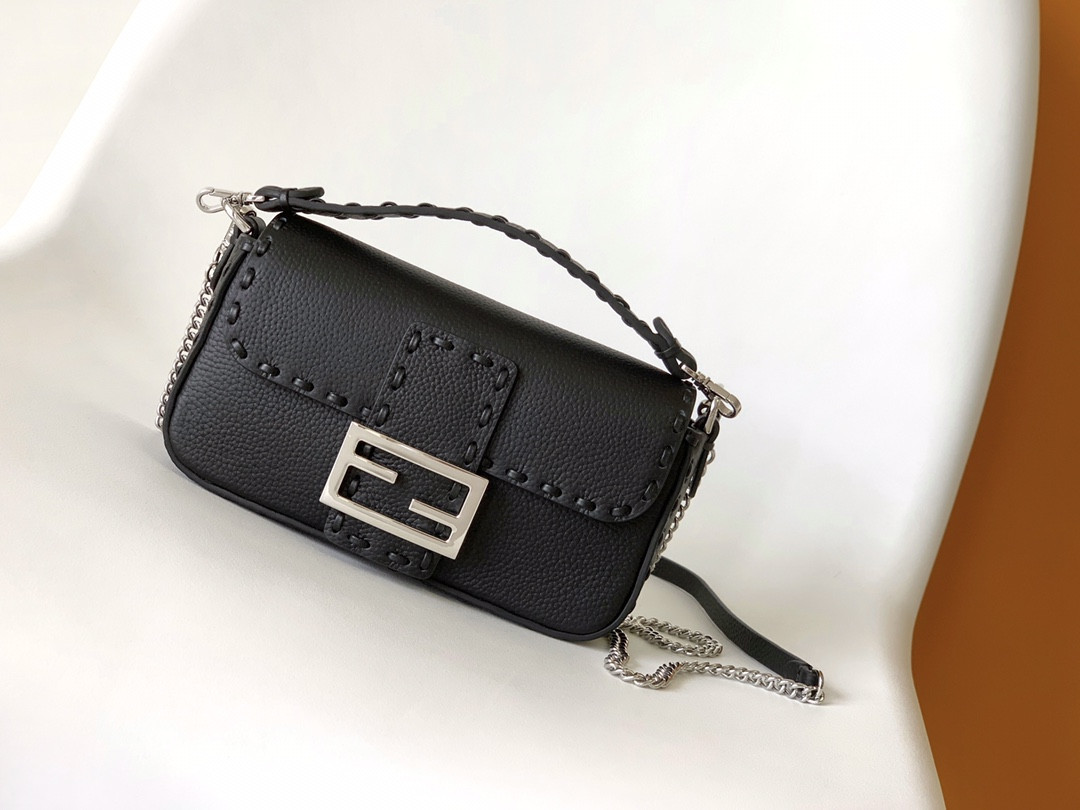 HOT SALE FENDI BAGUETTE-20*5*13CM