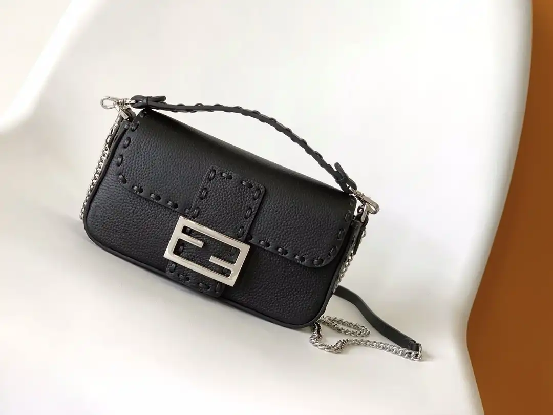 Frstbag ru FENDI BAGUETTE-20*5*13CM