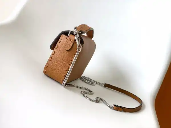 FENDI BAGUETTE-20*5*13CM