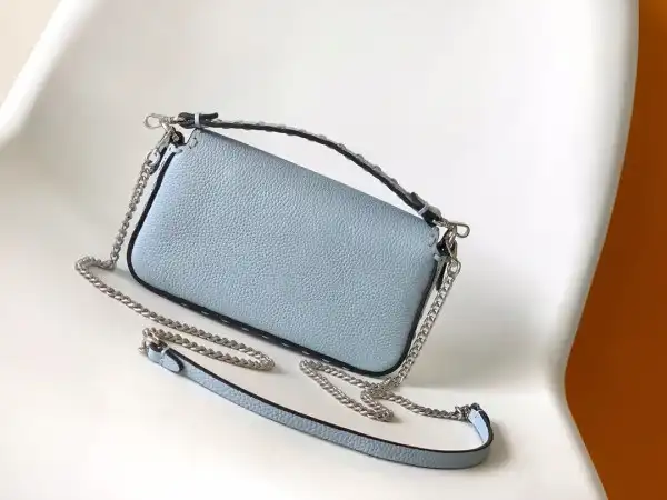 FENDI BAGUETTE-20*5*13CM