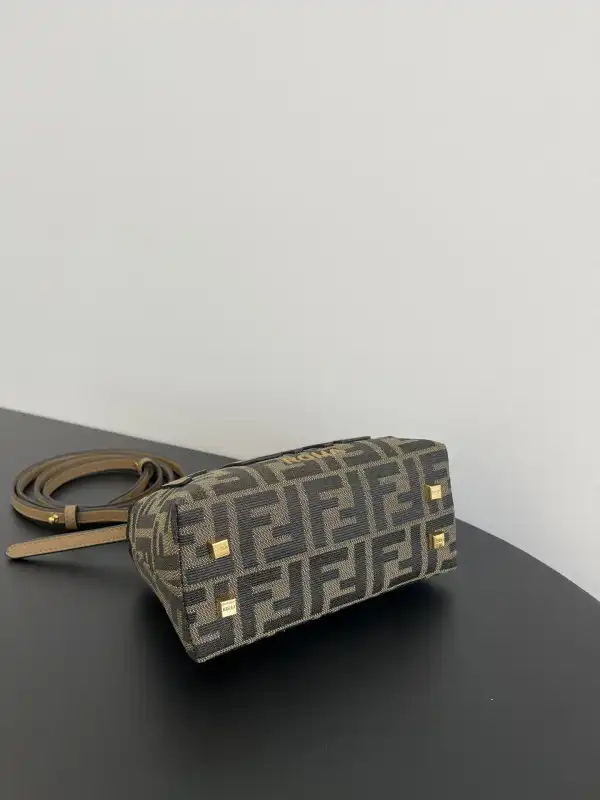 Fendi small Boston Bags-17.5*18*8CM