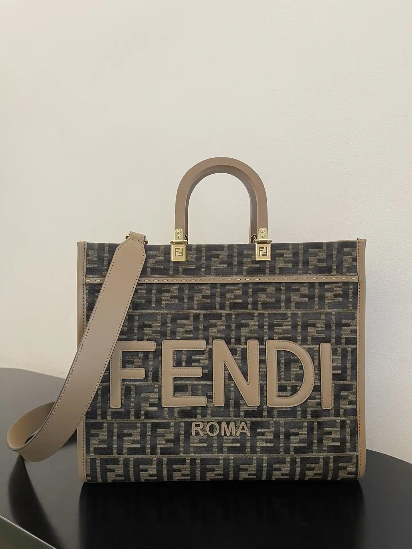 Fendi Sunshine Medium-35*17*31cm