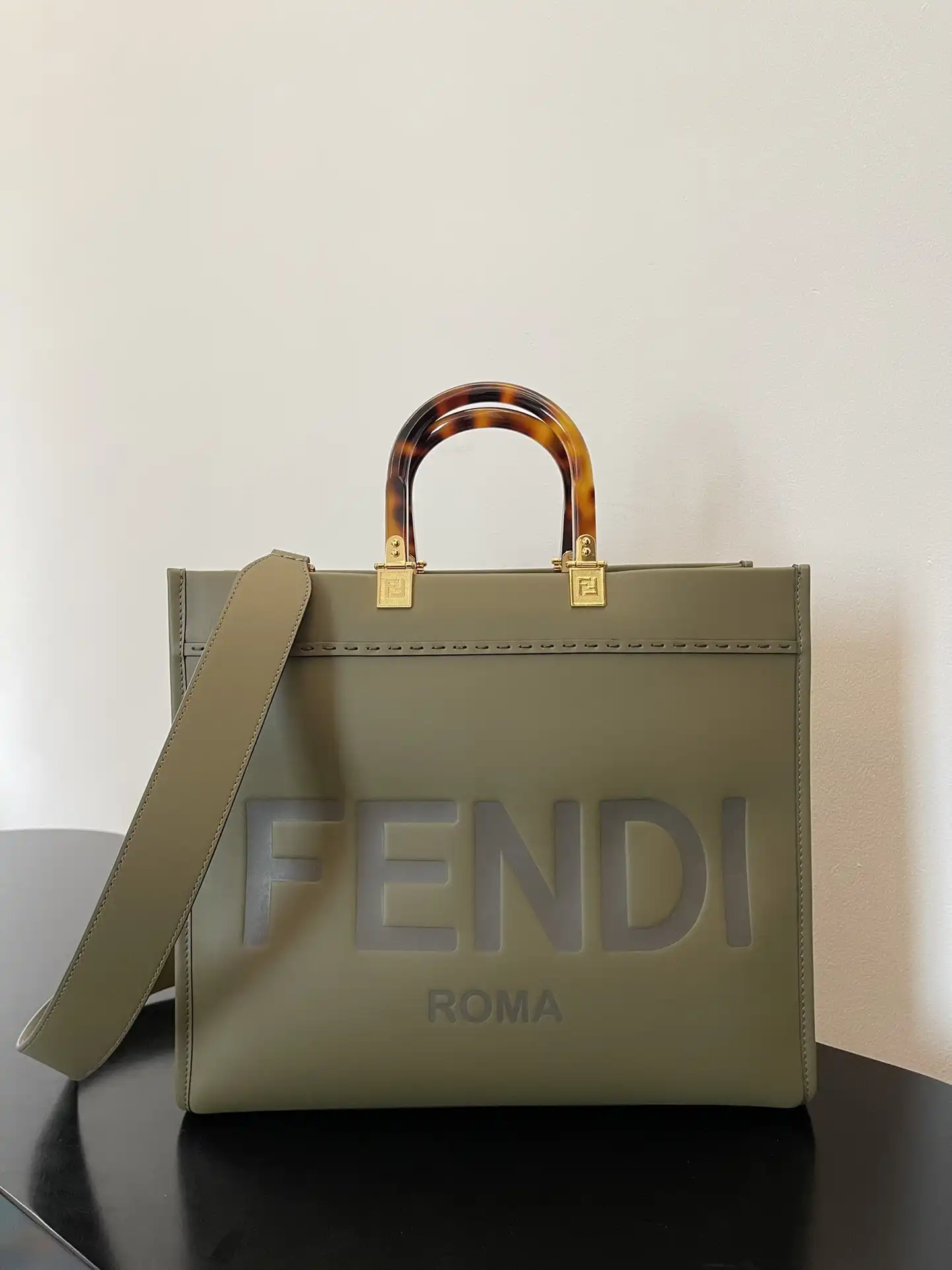 Fendi Sunshine Medium-35*17*31cm