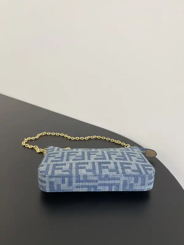 First bag ru FENDI Baguette Pouch-20*3*13cm