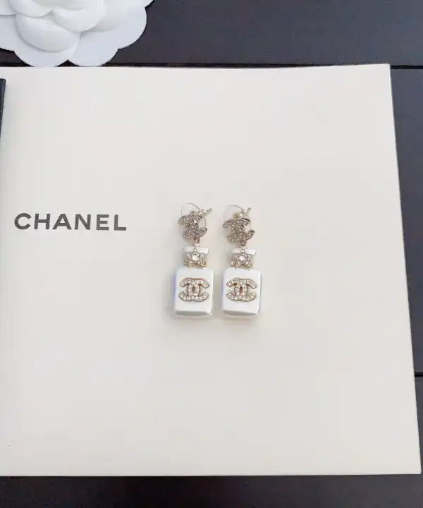 Firstbag Ru CHANEL EARRINGS