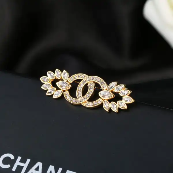 First Bag Ru CHANEL BROOCH