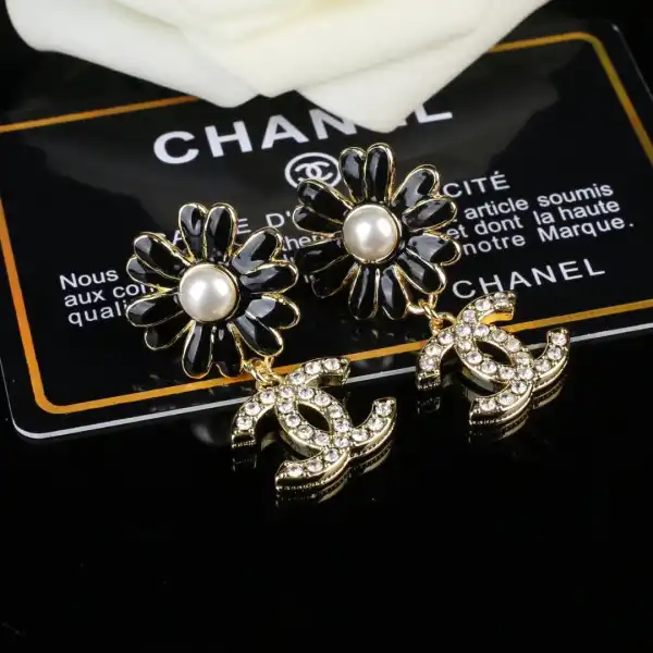 Bagsoffer yupoo CL EARRINGS